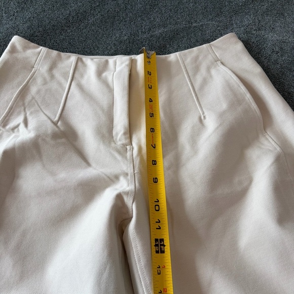 2023 Lululemon Cream Pants Size 10 - Picture 8 of 11